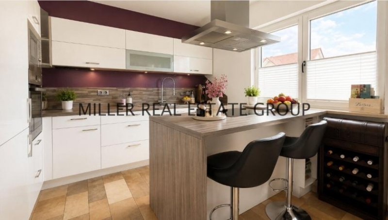 Altmannstein Privates Wohnresort in Altmannstein-Pondorf: Exklusives Einfamilienhaus mit Pool, Sauna, Grillkota, PV-Anlage, Speicher &