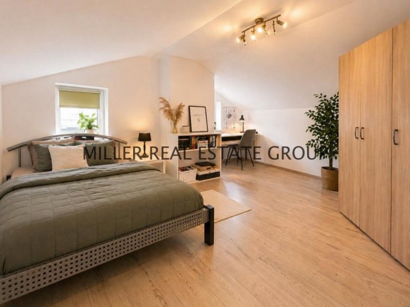 Altmannstein Zweifamilienhaus in Altmannstein kaufen - zwei Wohneinheiten, große Terrassen, Garten & Entwicklungspotenzial im Haus