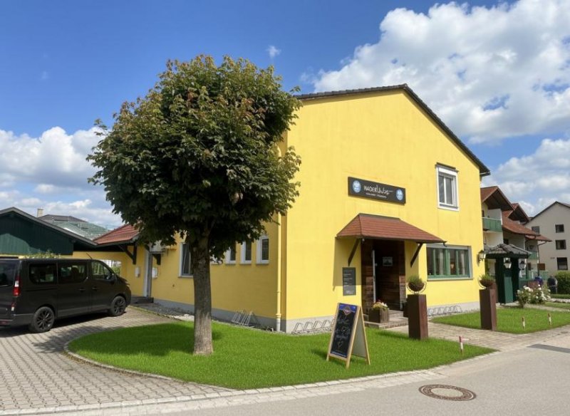 Bad Füssing Mehrfamilienhaus mit 4 Wohnungen und einem Gastrobetrieb Gewerbe kaufen