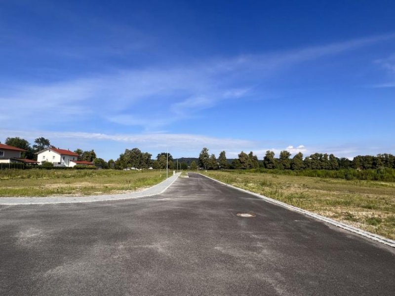 Ering Baugrundstück in ruhiger Siedlungslage in Ering am Inn - provisionsfrei Grundstück kaufen
