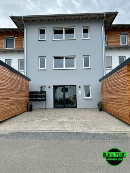 Straubing Heute an morgen denken! Nur 8km vom zukünftigen BMW Standort! Sonnige 4 Zimmer Neubauwohnung steht zum Einzug bereit! Wohnung