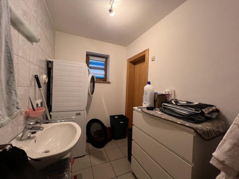 Hengersberg Gepflegtes 1 Fam. Haus m. Baugrundstück u. Halle Haus kaufen