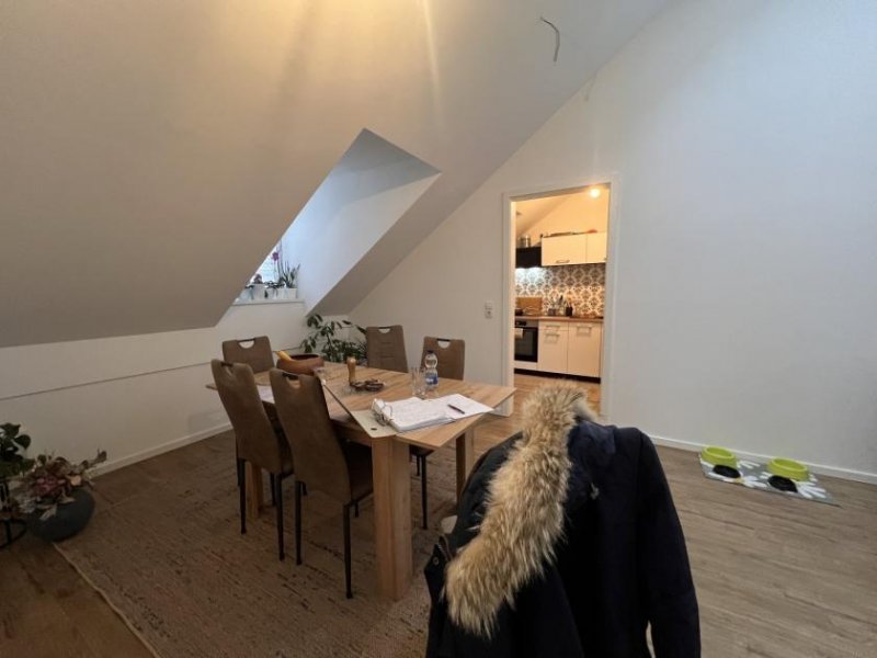 Aidenbach gepflegte 4 Zimmerwohnung im DG mit Balkon in Aidenbach- B5 Wohnung kaufen