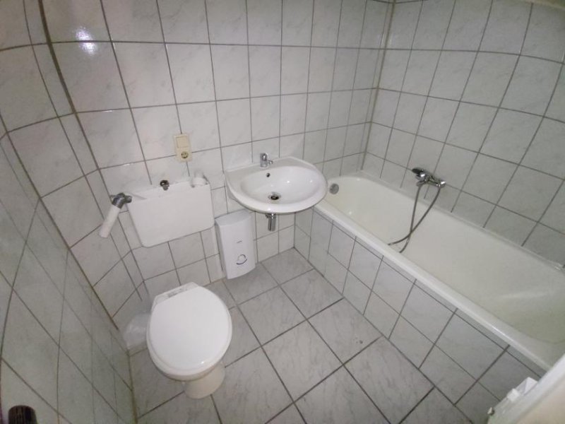 Hof 1103 - Repräsentatives Mehrfamilienhaus als Aufteilungsobjekt in Hof Gewerbe kaufen