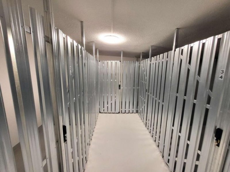 Hof Baujahr 2026: Altersgerechte 2 Zi.-Whg. mit Balkon in Hof Wohnung kaufen