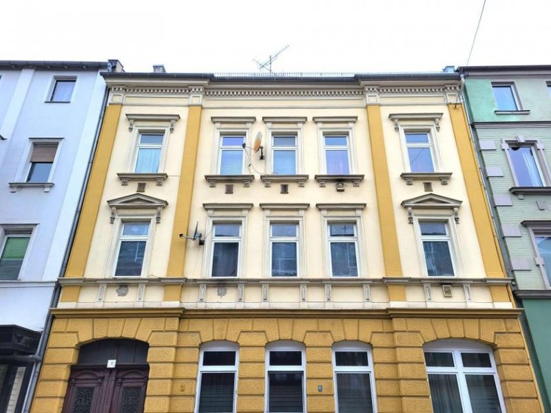 Hof Hof: Mehrfamilienhaus mit über 9 % Mietrendite und Parkplatz Gewerbe kaufen