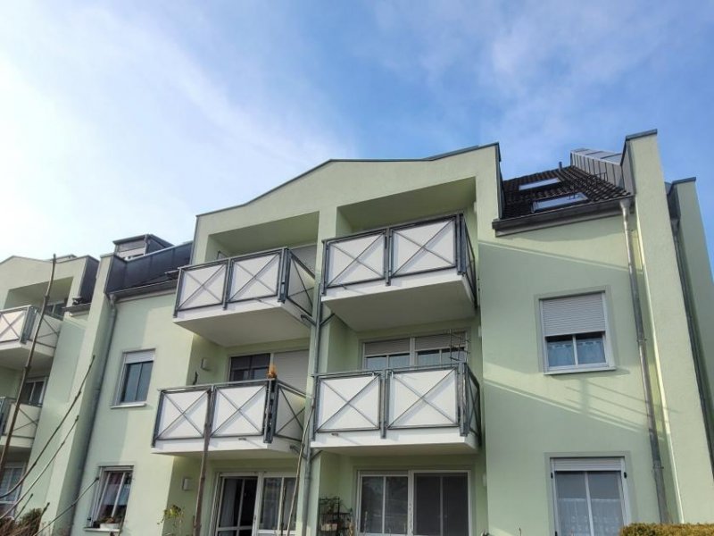 Hof 1397 - Hof: In Kürze bezugsfreie 2 Zi.-Eigentumswhg. mit Balkon und Garage Gewerbe kaufen