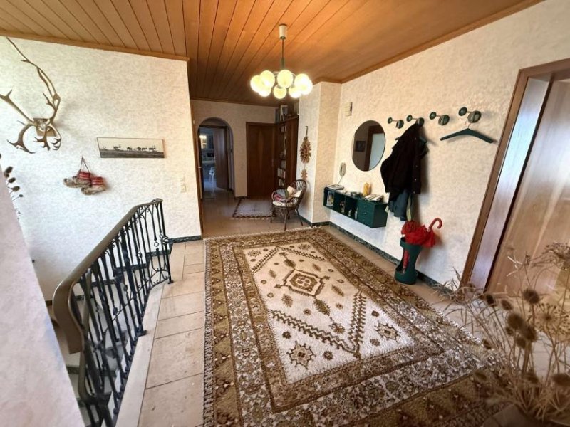 Hof Hof-Bestlage: Einfamilienhaus mit großem Grundstück Haus kaufen