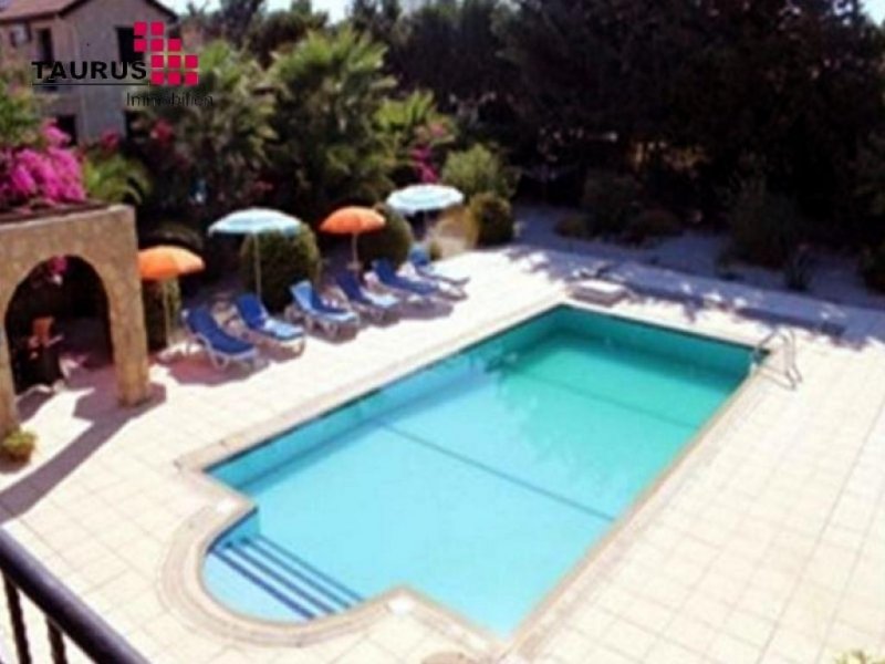 Karsiyaka Traditionelle aus Stein gebaute TOP Villa mit Pool Haus kaufen