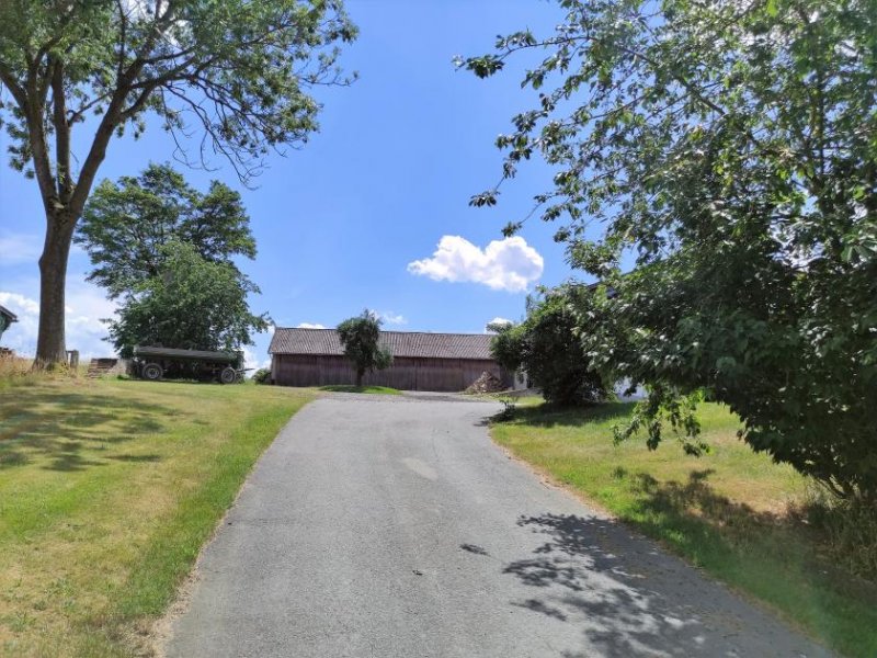 Konradsreuth 1365 - Nähe Hof: 1-2 Fam.Haus mit Scheune, Halle, Stall und Werkstatt Haus kaufen