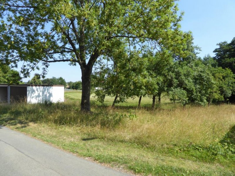 Regnitzlosau 1654 - Nur 24 Euro/ m² ? Grundstück mit 2 Garagen Nähe Regnitzlosau Grundstück kaufen