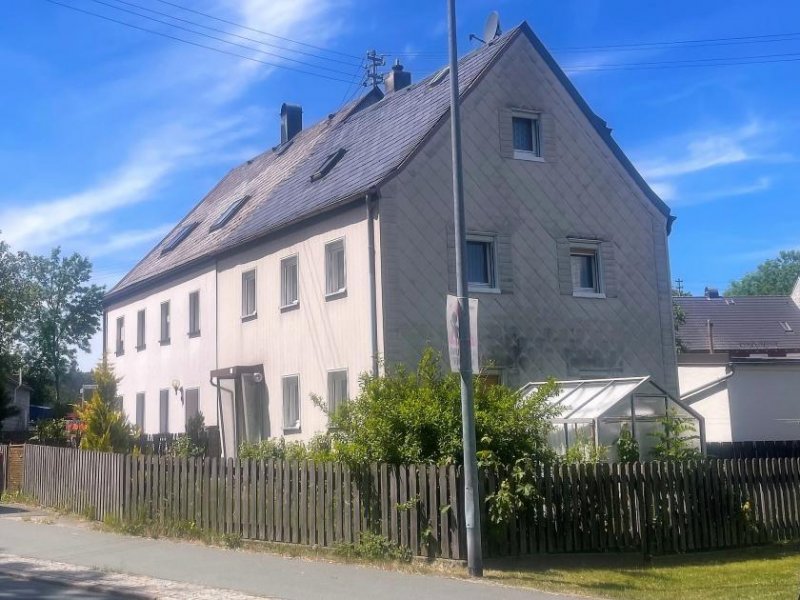 Helmbrechts 1366 - Attraktive Doppelhaushälfte bei Helmbrechts Haus kaufen