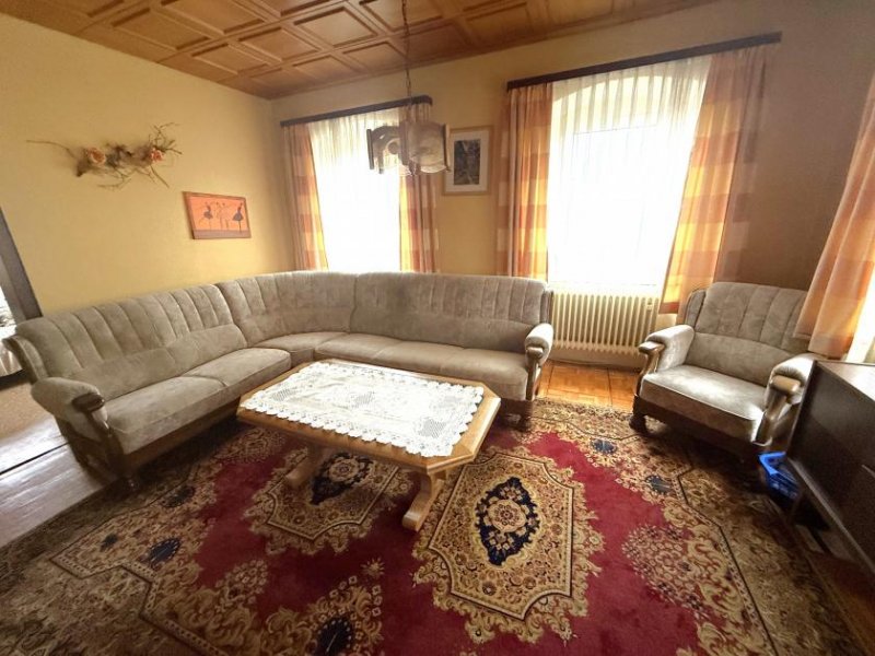 Helmbrechts 1381 - Helmbrechts: Einfamilienhaus mit Garten und Scheune Haus kaufen