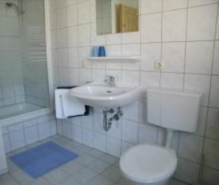 Kulmbach Gemütliches kleines Gasthaus mit Pension - Courtagefrei!
Ideal für Existenzgründer - Klein, Schmuck und Fein. Gewerbe kaufen