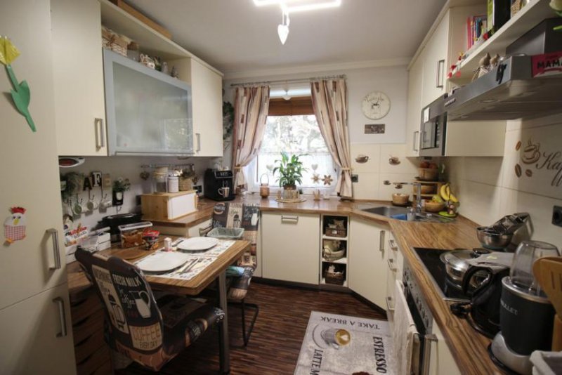 Bad Berneck im Fichtelgebirge Modernisierte Wohnung mit Wintergarten und Terrasse in Bad Berneck Wohnung kaufen