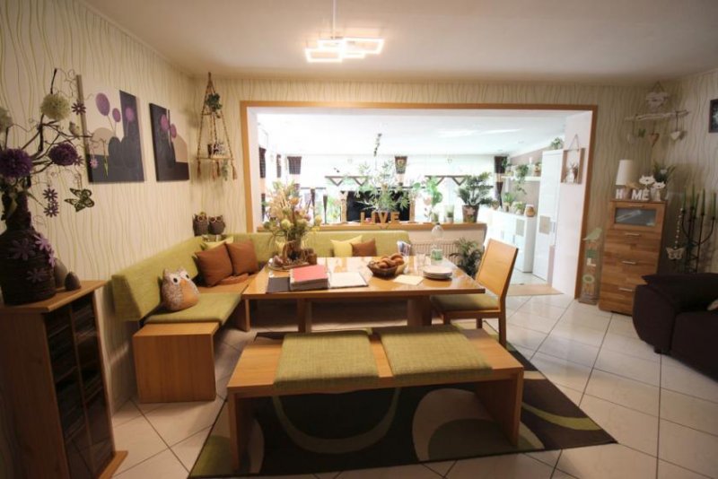 Bad Berneck im Fichtelgebirge Modernisierte Wohnung mit Wintergarten und Terrasse in Bad Berneck Wohnung kaufen
