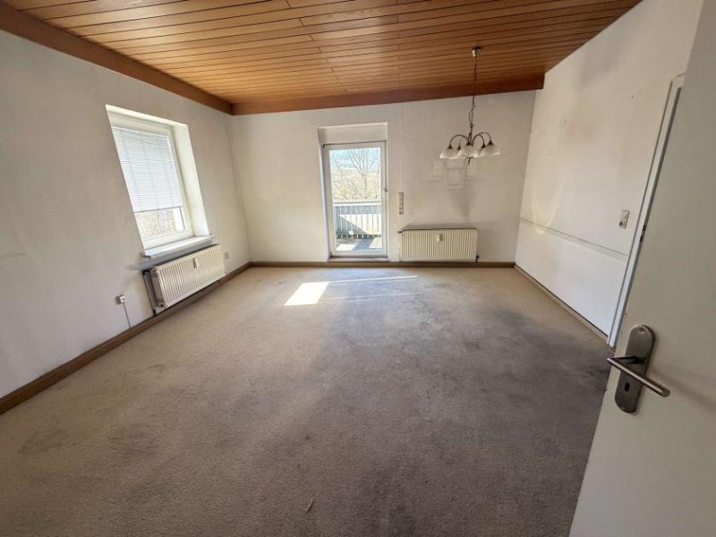 Waldsassen Dreifamilienhaus mit altersgerechter 140 m²-Wohnung in Waldsassen Gewerbe kaufen