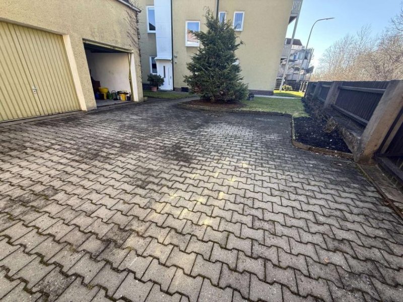Waldsassen Dreifamilienhaus mit altersgerechter 140 m²-Wohnung in Waldsassen Gewerbe kaufen