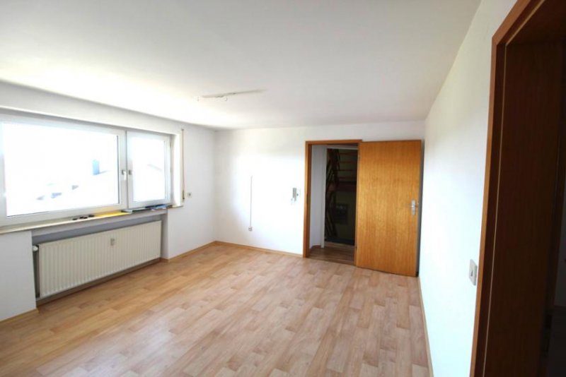 Kronach Kapitalanlage oder Eigennutzung?
Wohnhaus für zwei Familien in ländlicher Umgebung! Haus kaufen