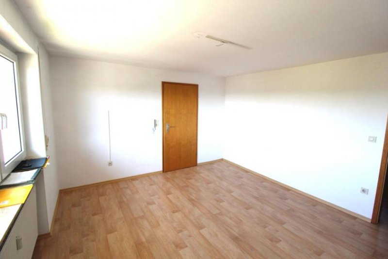 Kronach Kapitalanlage oder Eigennutzung?
Wohnhaus für zwei Familien in ländlicher Umgebung! Haus kaufen