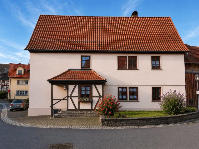 Fladungen PROVISIONSFREI Großzügiges Einfamilienhaus mit Scheune und Garage in ruhiger Lage von Fladungen / Rhön Haus kaufen