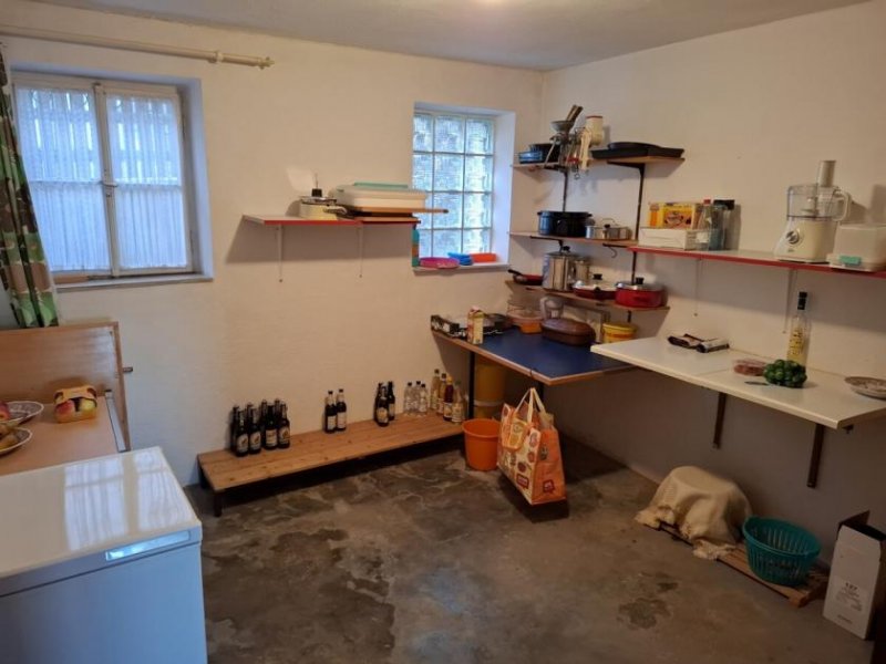 Maßbach Freistehendes Einfamilienhaus mit abgeschlossenen 650qm großem Grundstück im Ortskern Haus kaufen