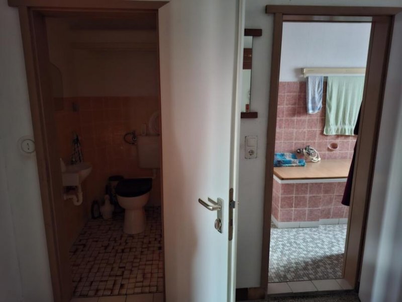 Maßbach Freistehendes Einfamilienhaus mit abgeschlossenen 650qm großem Grundstück im Ortskern Haus kaufen