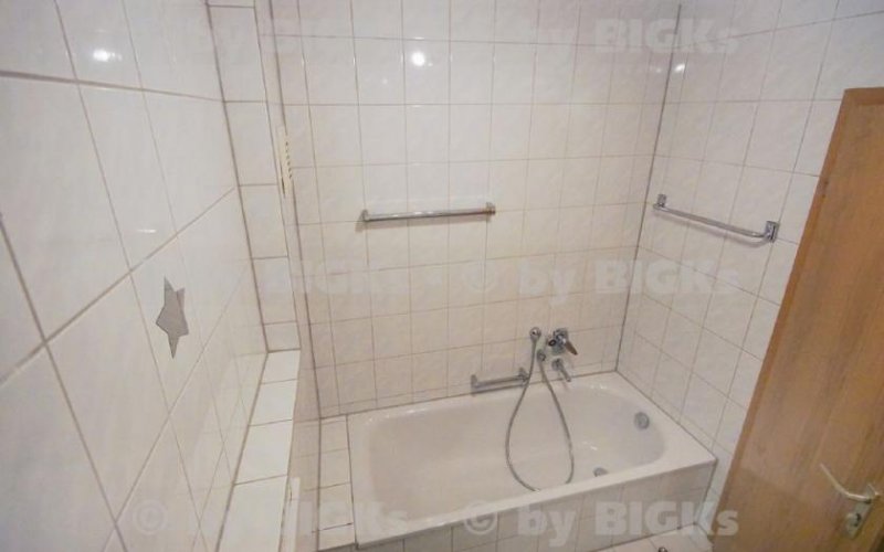 Suhl Albrechts:1 1/2 Zimmer-Wohnung mit Einbauküche,Balkon (-;) Wohnung kaufen