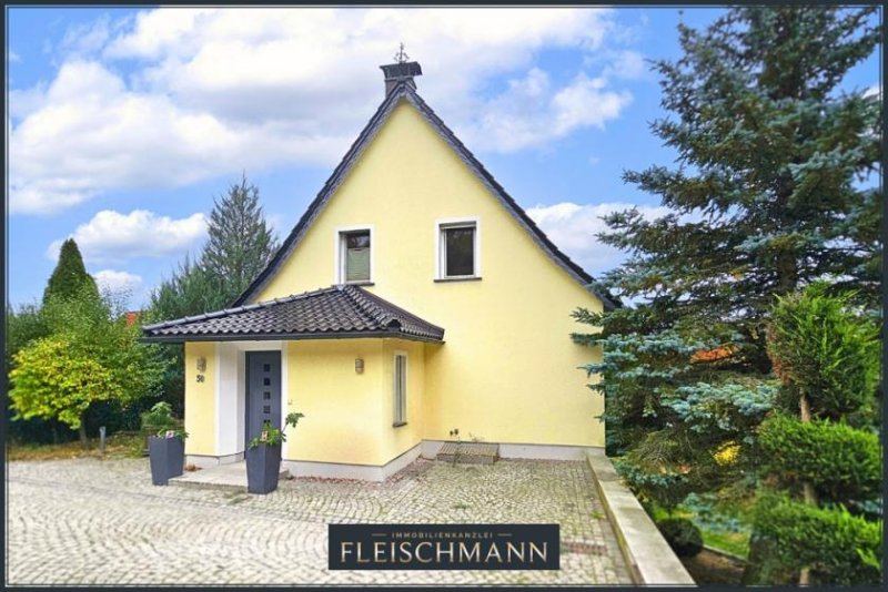 Dillstädt Großzügiges Familienidyll in Dillstädt – ein charmantes Einfamilienhaus mit viel Raum zum Leben und Wohlfühlen. Haus