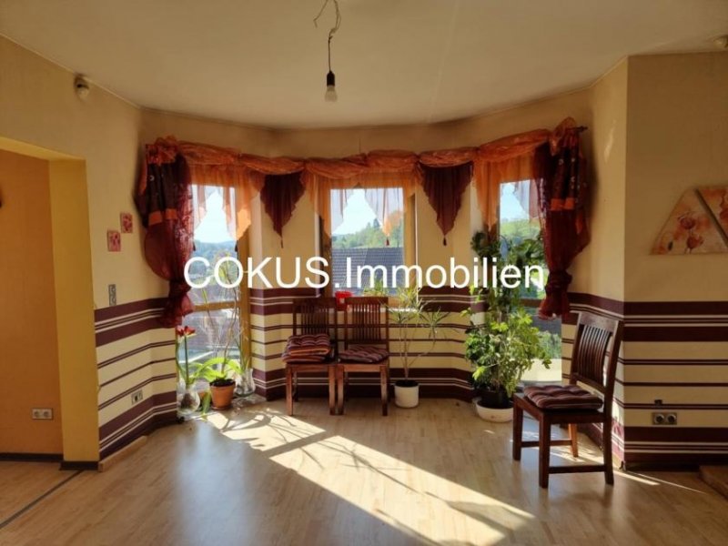 Schmalkalden Sonnenlage über Schmalkalden: charaktervolles 264‑m²‑Haus mit Panoramablick, Kamin & Gestaltungsspielraum Haus kaufen