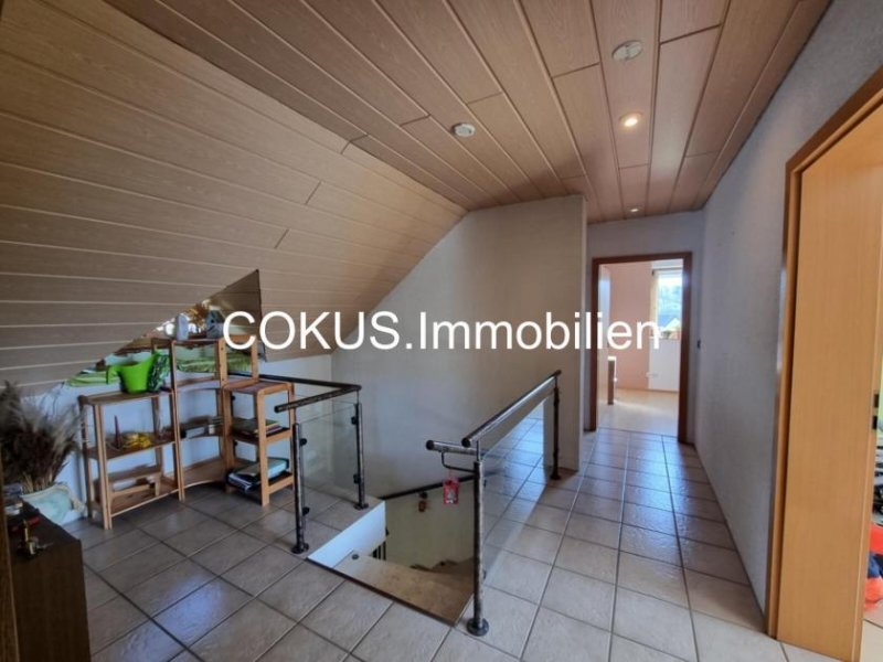 Schmalkalden Sonnenlage über Schmalkalden: charaktervolles 264‑m²‑Haus mit Panoramablick, Kamin & Gestaltungsspielraum Haus kaufen