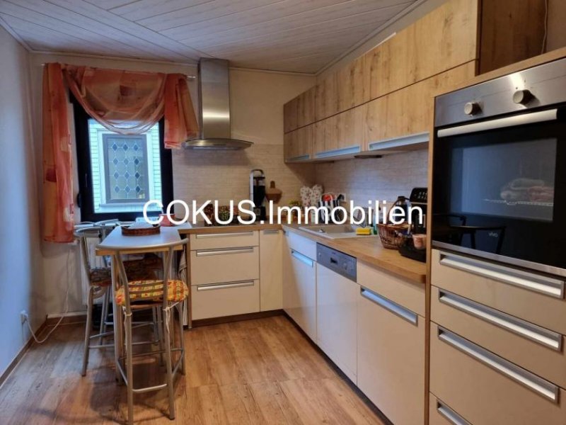 Steinbach-Hallenberg Behagliches Zuhause - größeres EFH mit Naturgarten und 3x Garage Haus kaufen