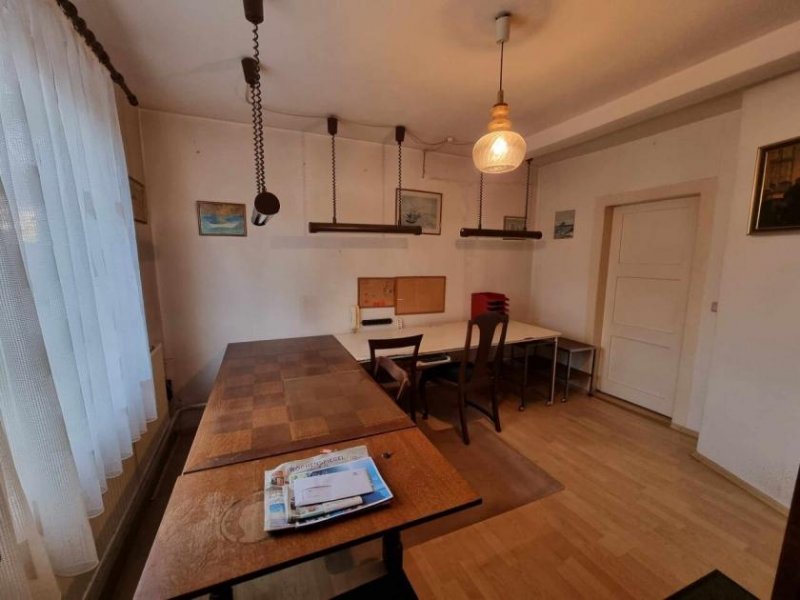Floh-Seligenthal REFH mit 5 Zimmern kl. Grundstück sucht geschickte neue Besitzer Haus kaufen