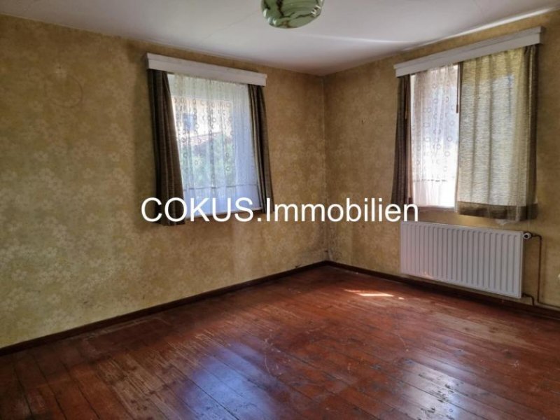 Wutha-Farnroda Endlich genug Raum für die Familie: Haus mit Garten, 2 Garagen & Sonnenplus in Wutha-Farnroda 🏡☀️ Haus kaufen