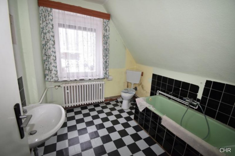 Ellrich Freistehendes Einfamilienhaus mitten in den Harzer Bergen mit wunderschönem großen Grundstück Haus kaufen