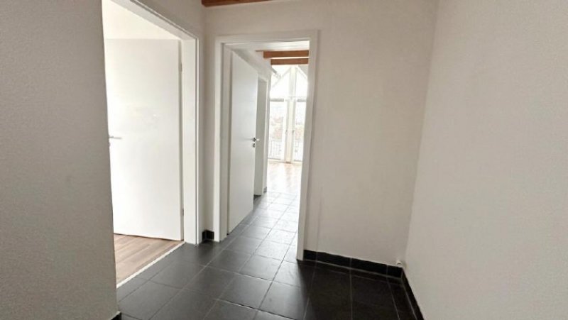 Gotha Helle 2-Zimmer-Wohnung mit Balkon und TG-Stellplatz Wohnung kaufen