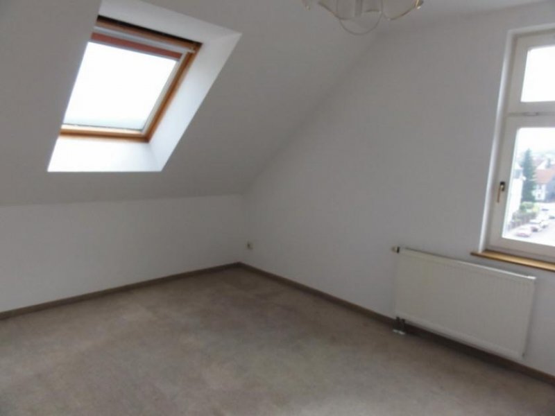 Tambach-Dietharz/Thür. Wald Ihr Eigentum: Sonnige 2-Zimmer- Dachgeschoss-Wohnung Wohnung kaufen