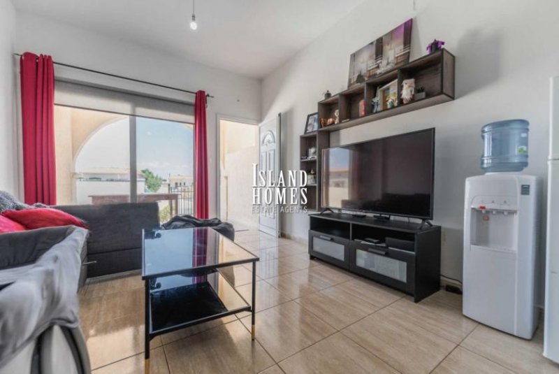 Avgorou 2 bedroom, 1 bathroom, semi-detached bungalow in quiet rural area of Avgorou village with Title Deed for share of land - on a l