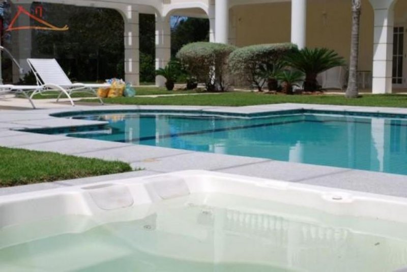 Brasilien grosse 850m2 Villa mit 6 Suiten in Lauro de Freitas Bahia Haus kaufen