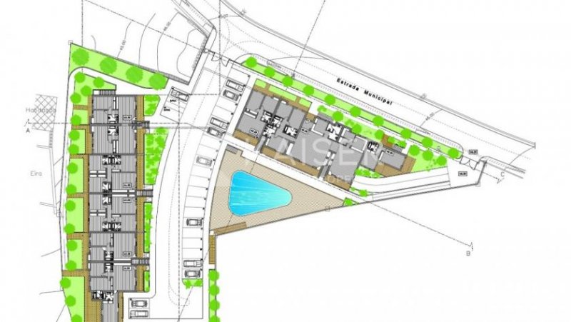 Ferragudo
Dieses fabelhafte Grundstück mit 4.690 m² befindet sich in der Nähe der Gemeinde Ferragudo, nicht weit von mehreren wie