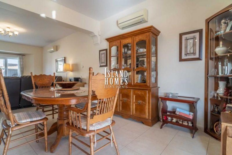 Frenaros 3 bedroom, 2 bathroom, link detached family home with TITLE DEEDS in quiet location on the outskirts of Frenaros - ASF132This