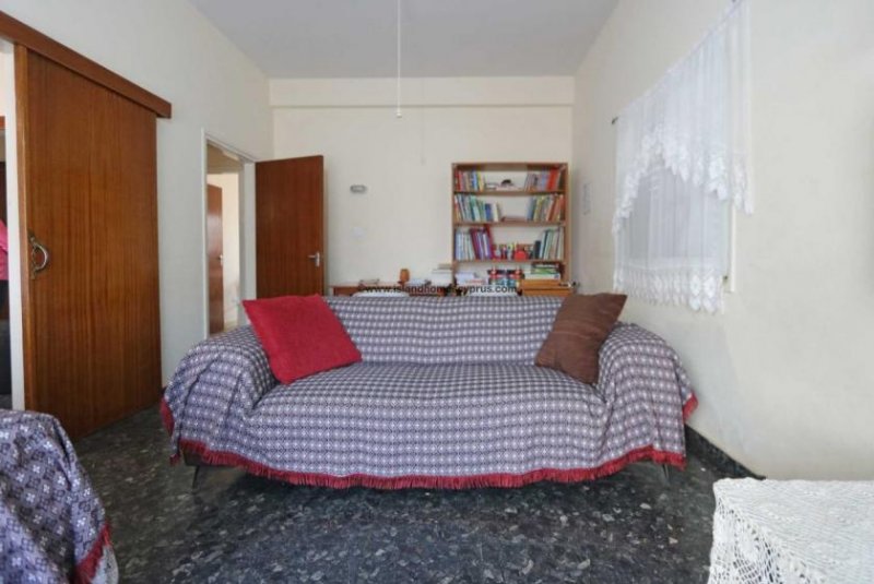 Frenaros Established 2 bedroom, 1 bathroom, detached bungalow with Title Deeds on large plot in quiet residential area of Frenaros - on