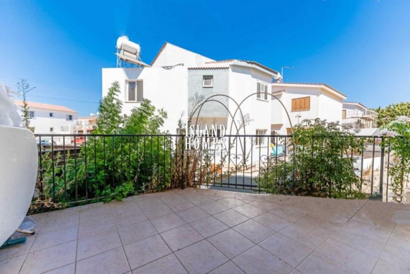 Kapparis 2 bedroom ground floor GARDEN APARTMENT, in an excellent location, half way between the town centre of Paralimni and the beaches