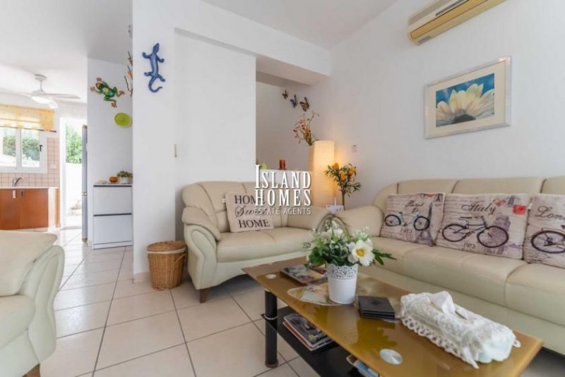 Kapparis 2 bedroom townhouse with private swimming pool and 25m2 roof terrace in quiet location of Kapparis - ENK103This delightful town