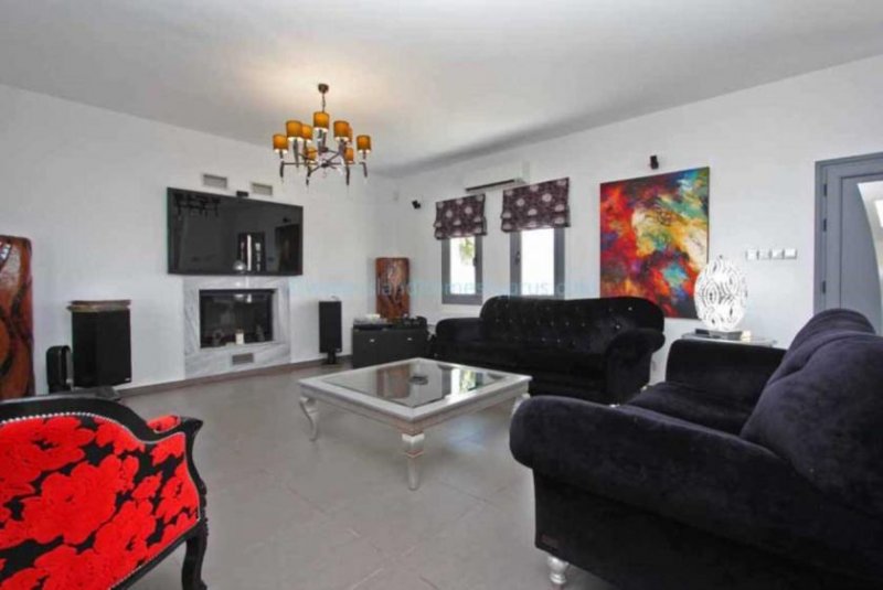 Kokkines Exquisite 4 bedroom, 2 bedroom villa with fantastic views of the Ayia Napa coastline in the exclusive Kokkines area - KOK109.Set