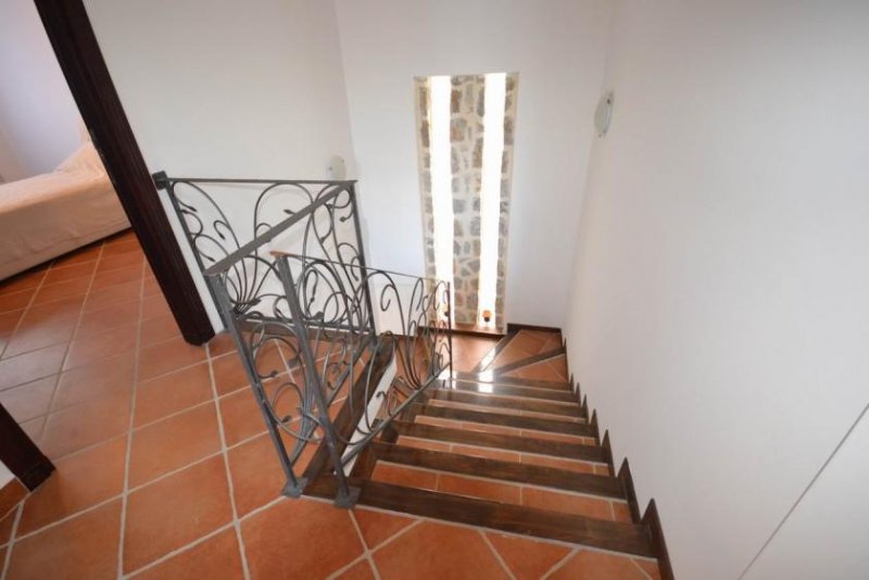 Kotor This elegant villa was built in 2014 on the excellent in the first line to the sea in Boka Bay.

On the ground floor there is