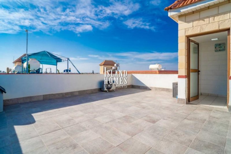 Liopetri 3 bedroom, 2 bathroom, 1 WC modernised detached villa with TITLE DEED for share of land in Liopetri Village - SCL105Set on a a