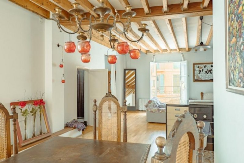 Palma de Mallorca Wunderbare Altstadtwohnung im typischen, mallorquinischen Stil Wohnung kaufen