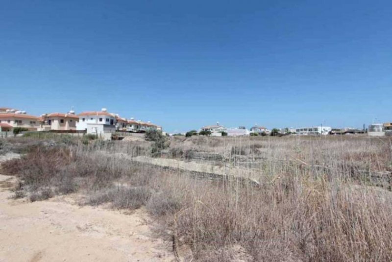 Paralimni 1048m2 Plot of Land, close to amenities in Paralimni - LPAR154This plot is an excellent investment for a residential build.