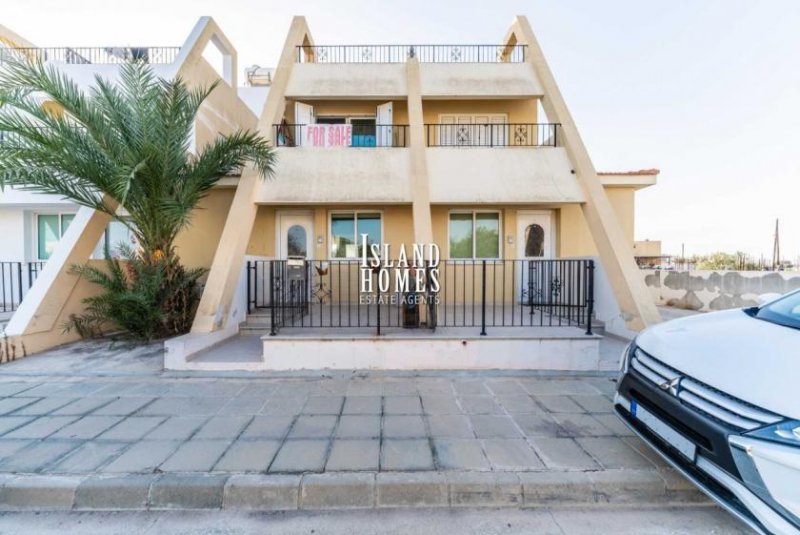 Paralimni 3 bedroom, 2 bathroom, 3 storey semi-detached town house, with roof terrace, in a very convenient location of Paralimni - 3 sto